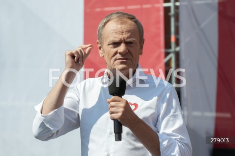  04.06.2023 WARSZAWA<br />
MARSZ 4 CZERWCA<br />
N/Z DONALD TUSK<br />
 