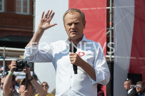  04.06.2023 WARSZAWA<br />
MARSZ 4 CZERWCA<br />
N/Z DONALD TUSK<br />
 