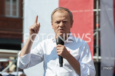  04.06.2023 WARSZAWA<br />
MARSZ 4 CZERWCA<br />
N/Z DONALD TUSK<br />
 