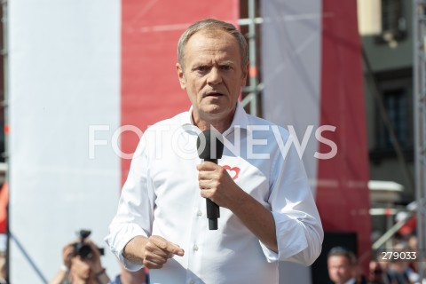  04.06.2023 WARSZAWA<br />
MARSZ 4 CZERWCA<br />
N/Z DONALD TUSK<br />
 