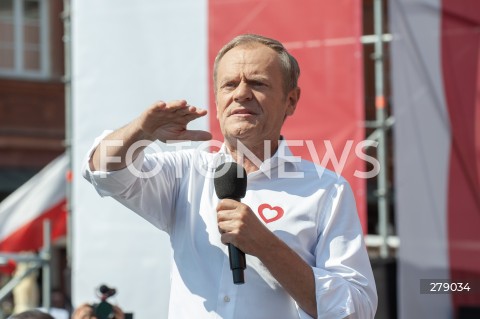  04.06.2023 WARSZAWA<br />
MARSZ 4 CZERWCA<br />
N/Z DONALD TUSK<br />
 