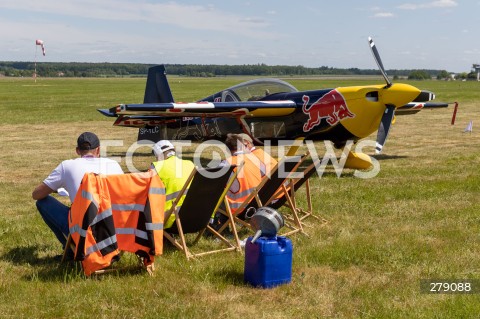  04.06.2023 SWIDNIK <br />
POKAZY LOTNICZE III SWIDNIK AIR FESTIVAL <br />
N/Z SAMOLOT AKROBACYJNY EDGE 540T RED BULL AIR RACE <br />
 