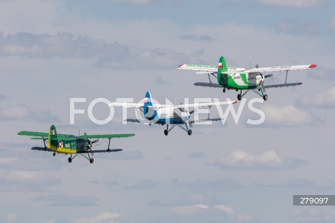  04.06.2023 SWIDNIK <br />
POKAZY LOTNICZE III SWIDNIK AIR FESTIVAL <br />
N/Z SAMOLOTY ANTONOV AN-2 <br />
 