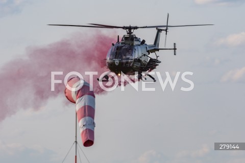  04.06.2023 SWIDNIK <br />
POKAZY LOTNICZE III SWIDNIK AIR FESTIVAL <br />
N/Z SMIGLOWIEC HELIKOPTER BOLKOW BO-105<br />
 