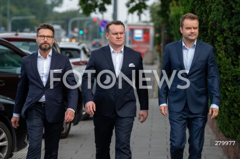  29.07.2023 WARSZAWA<br />
KONFERENCJA PRASOWA PRAWA I SPRAWIEDLIWOSCI<br />
N/Z RADOSLAW FOGIEL DOMINIK TARCZYNSKI RAFAL BOCHENEK<br />
FOT. MARCIN BANASZKIEWICZ/FOTONEWS  