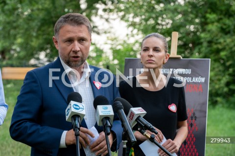  29.07.2023 WARSZAWA<br />
KONFERENCJA PRASOWA PLATFORMY OBYWATELSKIEJ<br />
N/Z MARCIN KIERWINSKI ALEKSANDRA GAJEWSKA<br />
FOT. MARCIN BANASZKIEWICZ/FOTONEWS  