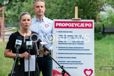  29.07.2023 WARSZAWA<br />
KONFERENCJA PRASOWA PLATFORMY OBYWATELSKIEJ<br />
N/Z ALEKSANDRA GAJEWSKA ARKADIUSZ MARCHEWKA<br />
FOT. MARCIN BANASZKIEWICZ/FOTONEWS  