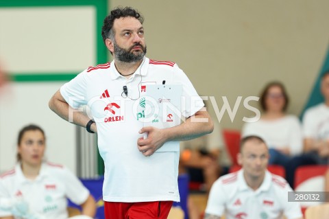  02.08.2023 KROSNO ( POLSKA - POLAND ) <br />
SIATKOWKA - VOLLEYBALL <br />
MECZ TOWARZYSKI <br />
FRIENDLY MATCH <br />
MECZ POLSKA - TURCJA ( POLAND - TURKEY ) <br />
N/Z STEFANO LAVARINI ( I TRENER - HEAD COACH ) SYLWETKA <br />
 