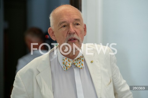  16.08.2023 WARSZAWA<br />
POSIEDZENIE SEJMU RP<br />
N/Z JANUSZ KORWIN MIKKE<br />
FOT. MARCIN BANASZKIEWICZ/FOTONEWS  