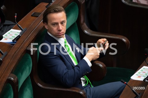  16.08.2023 WARSZAWA<br />
POSIEDZENIE SEJMU RP<br />
N/Z KRZYSZTOF BOSAK<br />
FOT. MARCIN BANASZKIEWICZ/FOTONEWS  