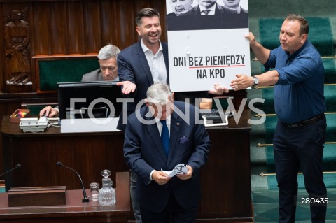  16.08.2023 WARSZAWA<br />
POSIEDZENIE SEJMU RP<br />
N/Z KRZYSZTOF SMISZEK TOMASZ TRELA MAREK SUSKI<br />
FOT. MARCIN BANASZKIEWICZ/FOTONEWS  