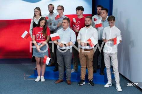  18.08.2023 WARSZAWA<br />
OSWIADCZENIE PREZESA PRAWA I SPRAWIEDLIWOSCI JAROSLAWA KACZYNSKIEGO<br />
N/Z MLODZIEZ PIS<br />
FOT. MARCIN BANASZKIEWICZ/FOTONEWS  