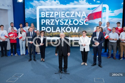  18.08.2023 WARSZAWA<br />
OSWIADCZENIE PREZESA PRAWA I SPRAWIEDLIWOSCI JAROSLAWA KACZYNSKIEGO<br />
N/Z JAROSLAW KACZYNSKI MARIUSZ BLASZCZAK ELZBIETA WITEK BEATA SZYDLO MATEUSZ MORAWIECKI<br />
FOT. MARCIN BANASZKIEWICZ/FOTONEWS  