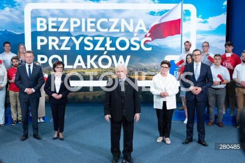  18.08.2023 WARSZAWA<br />
OSWIADCZENIE PREZESA PRAWA I SPRAWIEDLIWOSCI JAROSLAWA KACZYNSKIEGO<br />
N/Z JAROSLAW KACZYNSKI MARIUSZ BLASZCZAK ELZBIETA WITEK BEATA SZYDLO MATEUSZ MORAWIECKI<br />
FOT. MARCIN BANASZKIEWICZ/FOTONEWS  