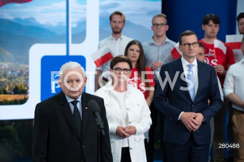  18.08.2023 WARSZAWA<br />
OSWIADCZENIE PREZESA PRAWA I SPRAWIEDLIWOSCI JAROSLAWA KACZYNSKIEGO<br />
N/Z JAROSLAW KACZYNSKI BEATA SZYDLO MATEUSZ MORAWIECKI<br />
FOT. MARCIN BANASZKIEWICZ/FOTONEWS  