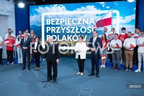  18.08.2023 WARSZAWA<br />
OSWIADCZENIE PREZESA PRAWA I SPRAWIEDLIWOSCI JAROSLAWA KACZYNSKIEGO<br />
N/Z JAROSLAW KACZYNSKI MARIUSZ BLASZCZAK ELZBIETA WITEK BEATA SZYDLO MATEUSZ MORAWIECKI<br />
FOT. MARCIN BANASZKIEWICZ/FOTONEWS  