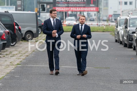  21.08.2023 WARSZAWA<br />
KONFERENCJA PRASOWA JACKA OZDOBY I ANDRZEJA SLIWKI<br />
AKCJA 4X NIE<br />
N/Z ANDRZEJ SLIWKA JACEK OZDOBA<br />
FOT. MARCIN BANASZKIEWICZ/FOTONEWS  