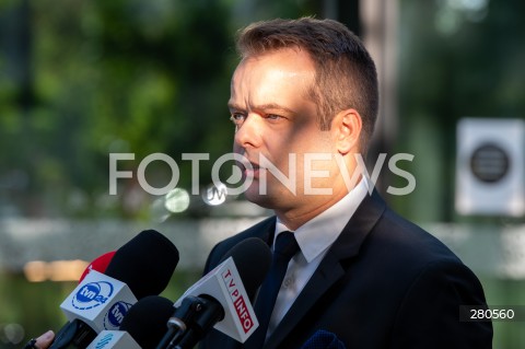  22.08.2023 WARSZAWA<br />
KONFERENCJA PRASOWA PIOTRA MULLERA I RAFALA BOCHENKA<br />
N/Z RAFAL BOCHENEK<br />
FOT. MARCIN BANASZKIEWICZ/FOTONEWS  