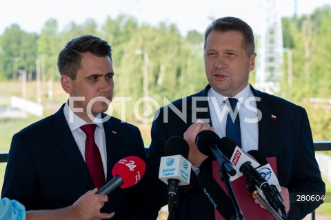  23.08.2023 WARSZAWA<br />
KONFERENCJA PRASOWA PRZEMYSLAWA CZARNKA I DANIELA MILEWSKIEGO<br />
N/Z PRZEMYSLAW CZARNEK DANIEL MILEWSKI<br />
FOT. MARCIN BANASZKIEWICZ/FOTONEWS  