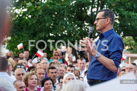  25.08.2023 KOLBUSZOWA <br />
SPOTKANIE PREMIERA MATEUSZA MORAWIECKIEGO Z MIESZKANCAMI KOLBUSZOWEJ <br />
N/Z PREMIER MATEUSZ MORAWIECKI <br />
 