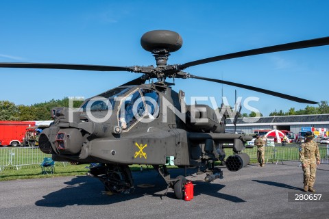  26.08.2023 RADOM<br />
MIEDZYNARODOWE POKAZY LOTNICZE AIR SHOW<br />
NIEZWYCIEZENI W PRZESTWORZACH<br />
N/Z BOEING AH64 APACHE<br />
FOT. MARCIN BANASZKIEWICZ/FOTONEWS  