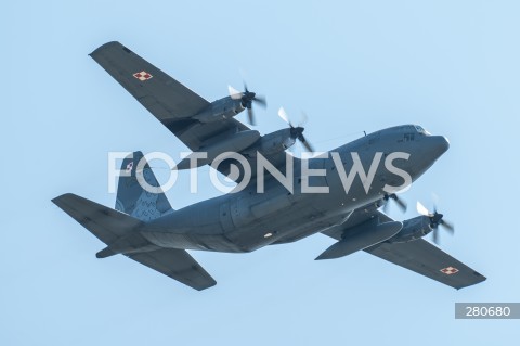  26.08.2023 RADOM<br />
MIEDZYNARODOWE POKAZY LOTNICZE AIR SHOW<br />
NIEZWYCIEZENI W PRZESTWORZACH<br />
N/Z C130 HERCULES<br />
FOT. MARCIN BANASZKIEWICZ/FOTONEWS  