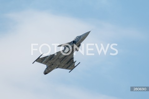  26.08.2023 RADOM<br />
MIEDZYNARODOWE POKAZY LOTNICZE AIR SHOW<br />
NIEZWYCIEZENI W PRZESTWORZACH<br />
N/Z JAS39 GRIPEN<br />
FOT. MARCIN BANASZKIEWICZ/FOTONEWS  