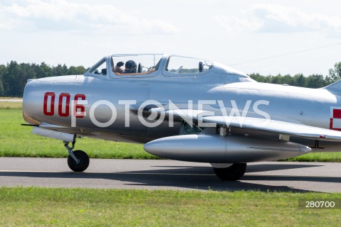  26.08.2023 RADOM<br />
MIEDZYNARODOWE POKAZY LOTNICZE AIR SHOW<br />
NIEZWYCIEZENI W PRZESTWORZACH<br />
N/Z SAMOLOT LIM2<br />
FOT. MARCIN BANASZKIEWICZ/FOTONEWS  