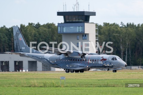  26.08.2023 RADOM<br />
MIEDZYNARODOWE POKAZY LOTNICZE AIR SHOW<br />
NIEZWYCIEZENI W PRZESTWORZACH<br />
N/Z SAMOLOT C295<br />
FOT. MARCIN BANASZKIEWICZ/FOTONEWS  