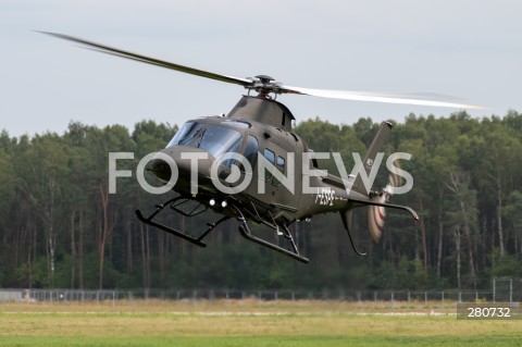  26.08.2023 RADOM<br />
MIEDZYNARODOWE POKAZY LOTNICZE AIR SHOW<br />
NIEZWYCIEZENI W PRZESTWORZACH<br />
N/Z SMIGLOWIEC HELIKOPTER AW109<br />
FOT. MARCIN BANASZKIEWICZ/FOTONEWS  