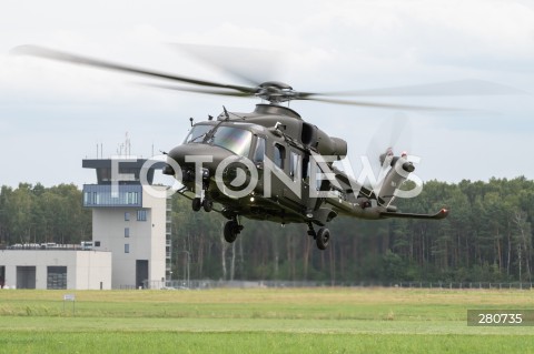  26.08.2023 RADOM<br />
MIEDZYNARODOWE POKAZY LOTNICZE AIR SHOW<br />
NIEZWYCIEZENI W PRZESTWORZACH<br />
N/Z SMIGLOWIEC HELIKOPTER AW149<br />
FOT. MARCIN BANASZKIEWICZ/FOTONEWS  