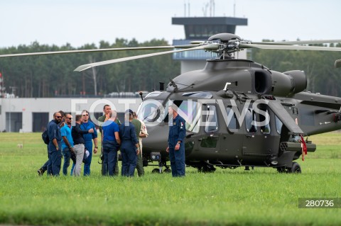  26.08.2023 RADOM<br />
MIEDZYNARODOWE POKAZY LOTNICZE AIR SHOW<br />
NIEZWYCIEZENI W PRZESTWORZACH<br />
N/Z SMIGLOWIEC HELIKOPTER AW149<br />
FOT. MARCIN BANASZKIEWICZ/FOTONEWS  