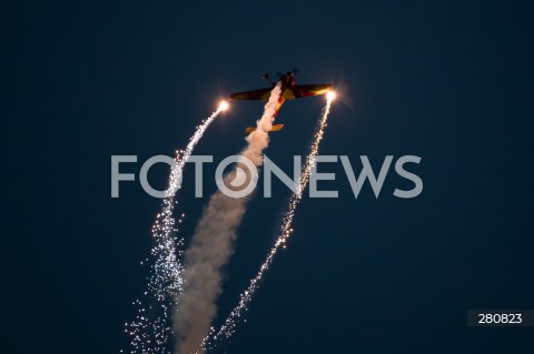  26.08.2023 RADOM<br />
MIEDZYNARODOWE POKAZY LOTNICZE AIR SHOW<br />
NIEZWYCIEZENI W PRZESTWORZACH<br />
N/Z POKAZ NOCNY<br />
FOT. MARCIN BANASZKIEWICZ/FOTONEWS  