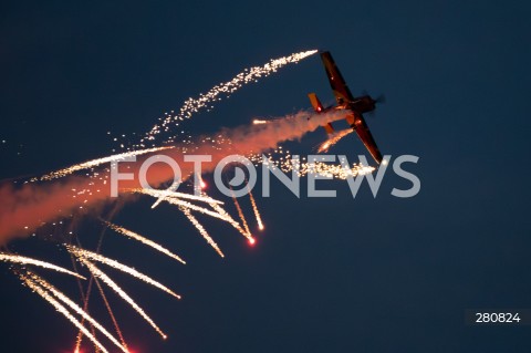  26.08.2023 RADOM<br />
MIEDZYNARODOWE POKAZY LOTNICZE AIR SHOW<br />
NIEZWYCIEZENI W PRZESTWORZACH<br />
N/Z POKAZ NOCNY<br />
FOT. MARCIN BANASZKIEWICZ/FOTONEWS  