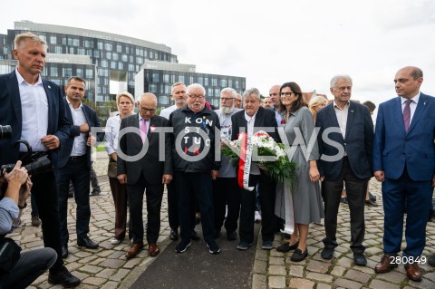  31.08.2023 GDANSK<br />
OBCHODY ROCZNICY SIERPNIA 1980 W GDANSKU<br />
N/Z LECH WALESA ALEKSANDRA DULKIEWICZ<br />
 