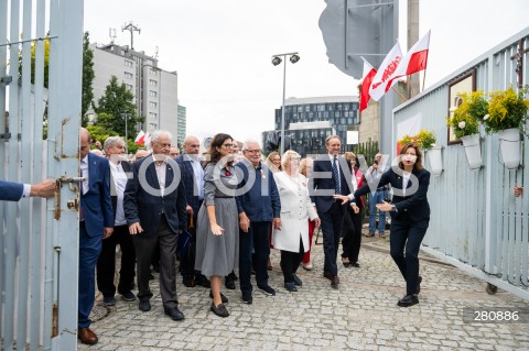  31.08.2023 GDANSK<br />
OBCHODY ROCZNICY SIERPNIA 1980 W GDANSKU<br />
N/Z OTWARCIE BRAMY NR 2 STOCZNIA GDANSKA ALEKSANDRA DULKIEWICZ LECH WALESA HENRYKA KRZYWONOS MIECZYSLAW STRUK<br />
 