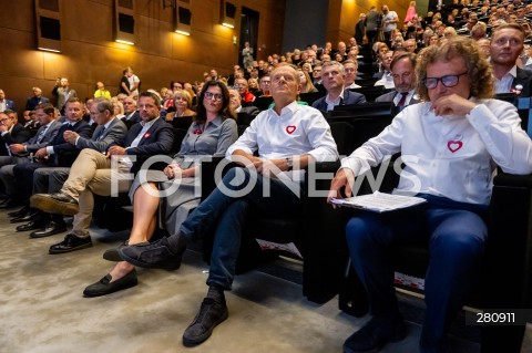  31.08.2023 GDANSK<br />
SPOTKANIE RUCHU SAMORZADOWEGO TAK DLA POLSKI W ECS W GDANSKU<br />
N/Z DONALD TUSK ALEKSANDRA DULKIEWICZ RAFAL TRZASKOWSKI JACEK KARNOWSKI<br />
 