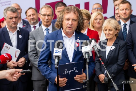  31.08.2023 GDANSK<br />
KONFERENCJA RUCH SAMORZADOWY TAK DLA POLSKI W GDANSKU<br />
N/Z JACEK KARNOWSKI<br />
 