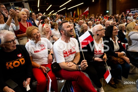  31.08.2023 GDANSK<br />
WIEC DONALDA TUSKA W EUROPEJSKIM CENTRUM SOLIDARNOSCI W GDANSKU<br />
N/Z TLUM ZEBRANY NA WIECU W ECS<br />
 