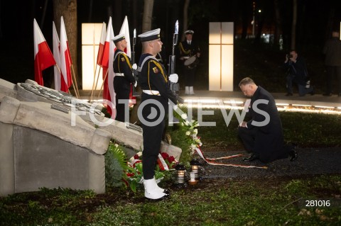  01.09.2023 GDANSK<br />
OBCHODY 84. ROCZNICY WYBUCHU II WOJNY SWIATOWEJ NA WESTERPLATTE<br />
ZLOZENIE KWIATOW NA CMENTARZU WOJSKA POLSKIEGO NA WESTERPLATTE<br />
N/Z ANDRZEJ DUDA<br />
 