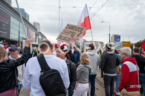  01.10.2023 WARSZAWA<br />
MARSZ MILIONA SERC<br />
N/Z UCZESTNICY MARSZU<br />
FOT. MARCIN BANASZKIEWICZ/FOTONEWS  