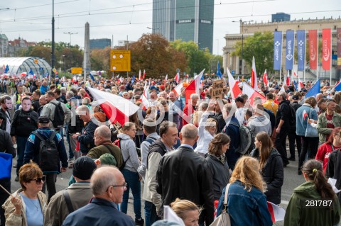  01.10.2023 WARSZAWA<br />
MARSZ MILIONA SERC<br />
N/Z UCZESTNICY MARSZU<br />
FOT. MARCIN BANASZKIEWICZ/FOTONEWS  