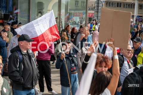  01.10.2023 WARSZAWA<br />
MARSZ MILIONA SERC<br />
N/Z UCZESTNICY MARSZU<br />
FOT. MARCIN BANASZKIEWICZ/FOTONEWS  