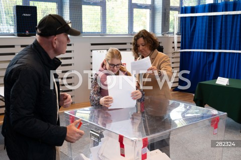  15.10.2023 WARSZAWA<br />
WYBORY PARLAMENTARNE 2023 <br />
N/Z IWONA MORAWIECKA Z CORKA<br />
FOT. MARCIN BANASZKIEWICZ/FOTONEWS  