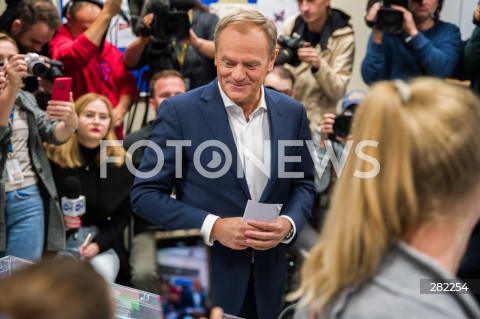  15.10.2023 WARSZAWA<br />
WYBORY PARLAMENTARNE 2023<br />
N/Z DONALD TUSK<br />
 