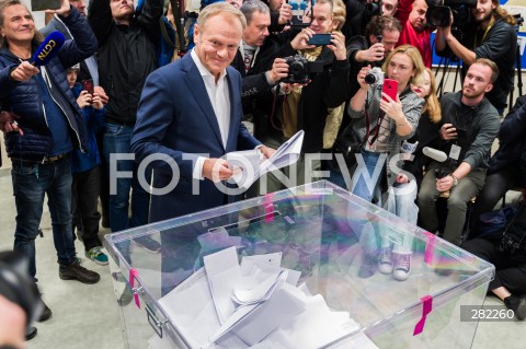  15.10.2023 WARSZAWA<br />
WYBORY PARLAMENTARNE 2023<br />
N/Z DONALD TUSK<br />
 