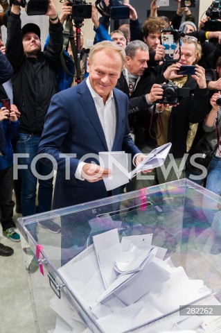  15.10.2023 WARSZAWA<br />
WYBORY PARLAMENTARNE 2023<br />
N/Z DONALD TUSK<br />
 