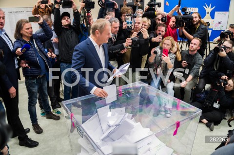  15.10.2023 WARSZAWA<br />
WYBORY PARLAMENTARNE 2023<br />
N/Z DONALD TUSK<br />
 