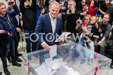  15.10.2023 WARSZAWA<br />
WYBORY PARLAMENTARNE 2023<br />
N/Z DONALD TUSK<br />
 