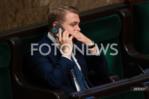  28.11.2023 WARSZAWA SEJM <br />
POSIEDZENIE SEJMU <br />
N/Z JACEK OZDOBA<br />
FOT. MARCIN BANASZKIEWICZ/FOTONEWS 